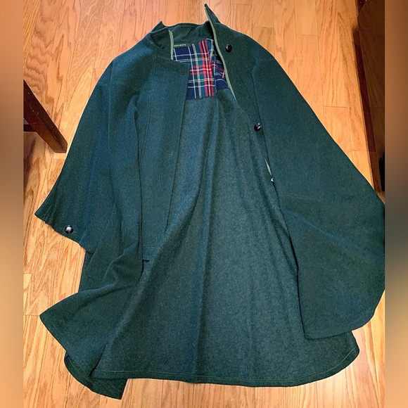 Vintage Wool HUCCLECOTE Ziller Loden Green Cape Made in England - Picture 14 of 16
